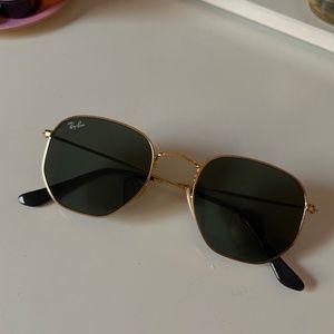 Selling Ray-Ban Hexagon Sunglasses